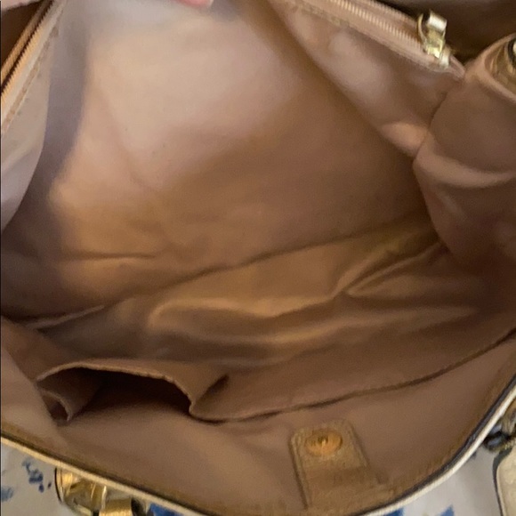 Coach purse - Picture 4 of 4